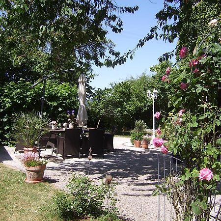 Romantikzimmer Im Antiquariat Sonnschied Dış mekan fotoğraf